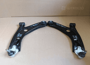 Wahacz prawy lewy przód przedni yaris iv cross 24R 48605-K0020 48606-K0020 1