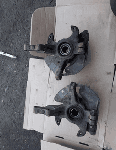 Mazda Premacy Zwrotnica piasta lewa prawa przód 5