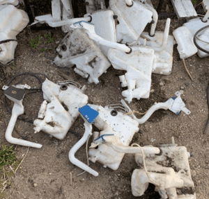 MERCEDES  E 211 CLS 219  zbiorniczek pompka spryskiwaczy zwykły grzany pod xenon 1