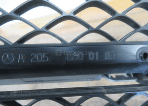 Grill gril atrapa mercedes c-klasa W205 2014- 12