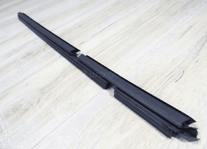 Prowadnica szyby drzwi lewych tył Mercedes GLE-Class W167 A1677358901 1