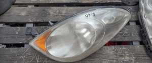 Przod przednia lampa lewa nissan note E11 1