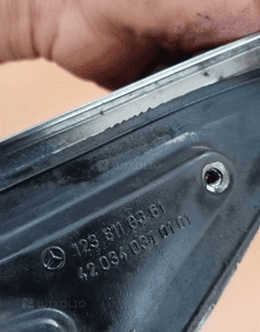 Lusterko zewnętrzne lewe Mercedes W123 1238110361 3