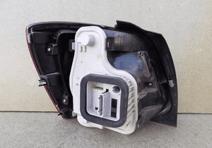 Lampa prawa tył tylna vw volkswagen polo 6R 09-13R 2