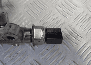 Listwa wtryskowa czujnik vw 1,6 tdi clh 04L089B 04L906054 0281006075 radom 6