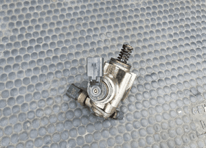 Pompa 06F127025F 06E906051E Paliwowa Paliwa Wtryskowa Czujnik 2.0 TFSI Audi A4 B7 VW Seat Skoda 6