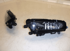 Skoda octavia iii 3 5E0 lift 17- halogen halogeny lampa lampy przeciwmgielna lewa prawa komplet 7