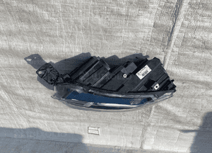 Citroen berlingo furgon lampa lewa 18- 2