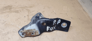 Mocowanie błotnika uchwyt prawy przód VW Fox 5Z0821142 1