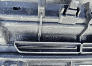 Mitsubishi outlander iii lift 18- atrapa grill 7