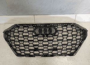 Audi rs Q3 grill atrapa chłodnicy osłona kamera oryginał 11