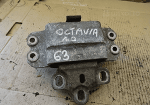Łapa poducha skrzyni vw golf 1K0199555T 1