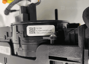 PRZEŁĄCZNIK ŚWIATEŁ TAŚMA EVOQUE I L538 BJ32-14A664-AC BJ32-13N064-CG 11-15 9