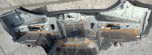 Alfa Romeo 159 pas tylny tył ściana bagażnika 3