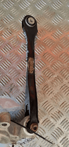 MERCEDES W206 ZWROTNICA WAHACZ PRAWY PRAWA TYŁ A2063570200 A2063521100 4
