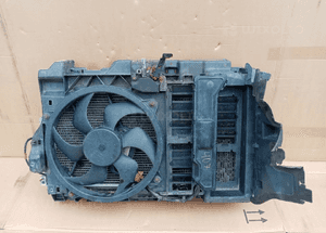 Pas przedni chłodnice wentylator Peugeot 407 3.0 V6 9645610180 1