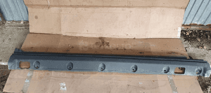 Listwa progowa osłona progu prawa Range Rover L322 7000302 1