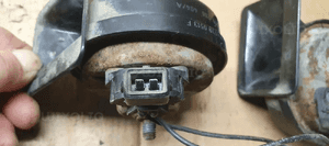 Klakson klaksony sygnał dźwiękowy Renault Megane II 8200266404 4