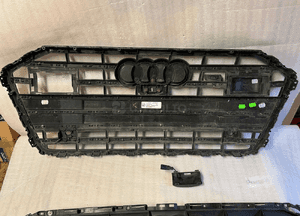 Audi S6 C8 4K0 atrapa grill radar 18- 4
