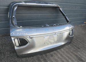 Klapa bagażnika tylna tył mercedes c-klasa W205 S205 kombi 2014- 6