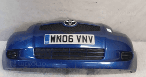 Zderzak przód przedni toyota yaris 2 ii 8T0 niebieski błękitny 1