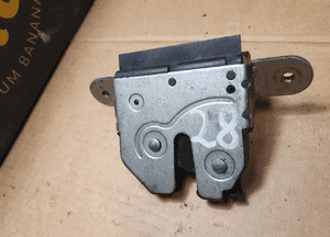 ZAMEK KLAPY BAGAŻNIKA FIAT GRANDE PUNTO Opel Corsa d 55701971 4