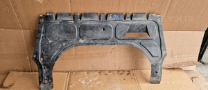 Osłona płyta pod silnik VW Fox 6Q0825237R 4