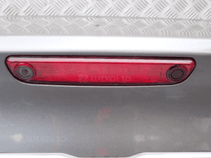 Klapa bagażnika chrysler 300C z kamerą cofania 6