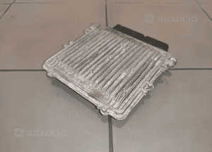 JEEP COMMANDER XK XH 3.0 CRD KOMPUTER ECU P05094244AG 0281012079 8