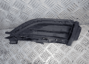 Kratka zderzaka prawa vw golf vii 5G0853212G radom 1