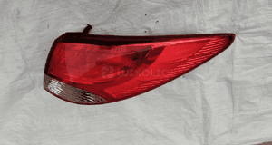 Lampa prawa lewa tył tylna hyundai IX35 w błotnik 92401-2Y0 92402-2Y0 12
