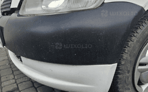 Toyota Yaris I zderzak przód przedni 3