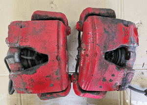 audi A4 B8 A5 8T zaciski przednie 320mm SVAP komplet 2