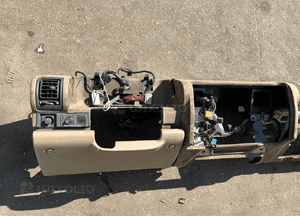 Kokpit deska rozdzielcza beżowy LAND ROVER DISCOVERY 2 II 2