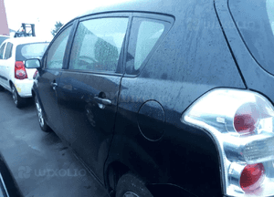 Toyota corolla verso ii 04-07 2.2 D4D chłodnica wody 11