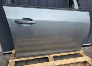 DRZWI prawe prawy przód przednie Opel Astra 4 IV J Kombi 5D HB Z179 09- 2