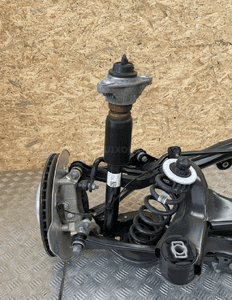 BMW G20 G22 BELKA ZAWIESZENIE TYŁ ZWROTNICA AMORTYATOR WÓZEK 8837916 2