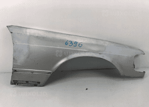 Błotnik prawy przód przedni mercedes s klasa W126 1