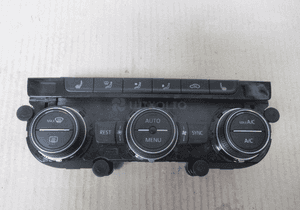 Panel klimatyzacji passat B8 golf vii 5GE907044D 2017 1