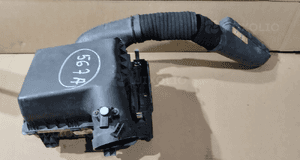 Obudowa filtra powietrza mercedes W176 W117 cla W246 2.2 cdi A6450900001 1