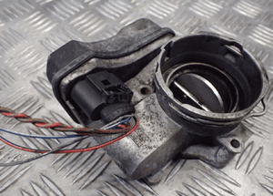 Przepustnica vw audi 2,0 tdi bmn 03G128063B radom 3