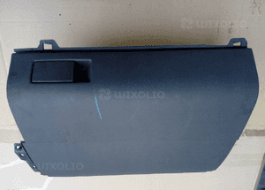 VW Touran I 04 polka schowek pasazera 1