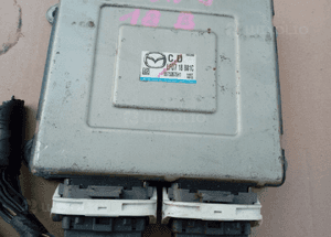 Mazda 5 2.0 16V komputer sterownik silnika LFD7