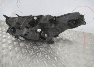 Lampa przód przednia prawa toyota yaris 4 iv full led 2019- 10