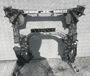 Kolyska sanki wozek bmw 5 G30 7 G11 4X4 6887340 x-drive 1