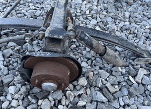 BELKA OS TYLNA ZAWIESZENIA RENAULT MASTER III IV 4