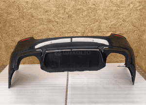 Bmw M5 F10 tylny zderzak tył 4 czujniki pdc instalacja dyfuzor odblaski 4