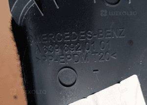 Osłona poszycie słupka prawy przód Mercedes Vito 639 A6396920101 A6396904053 4