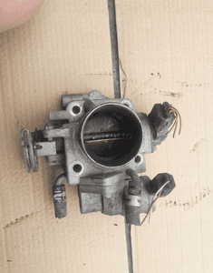Mazda 323f 323 BJ 1.6 16V Przepustnica krokowy ZM 2