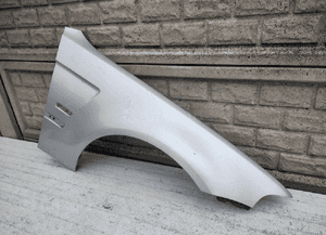 Bmw E46 e46 compact błotnik prawy przedni bez rdzy 2